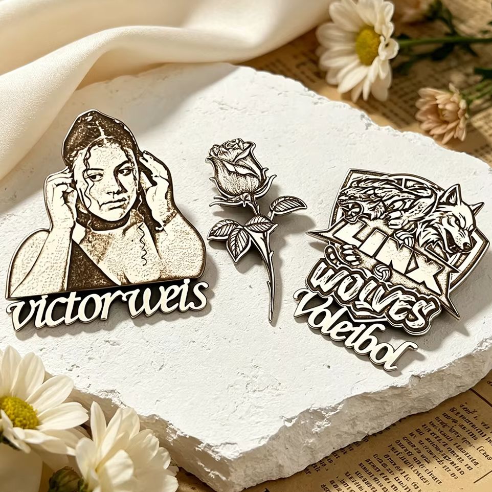 Men Accessories Brooch - Broche de Metal con Foto de